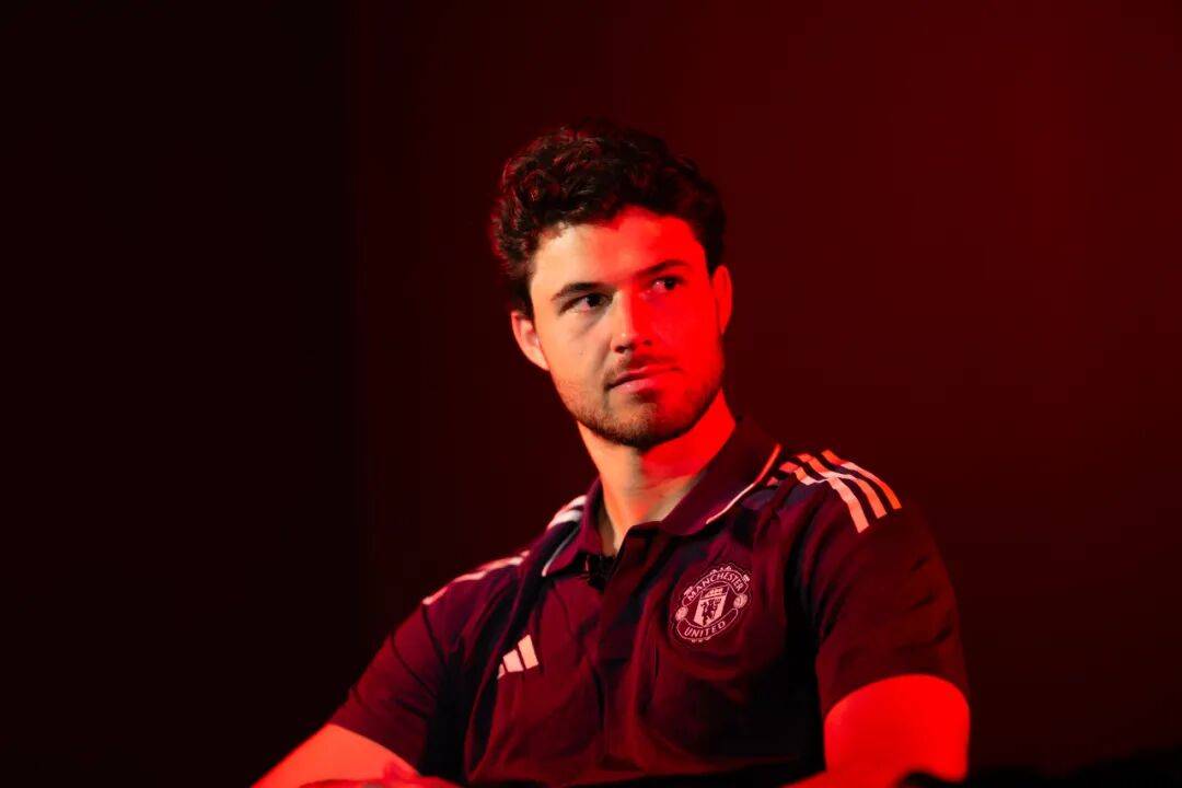 九游网站入口-曼联主帅赞扬球员拼搏精神，誓夺冠军